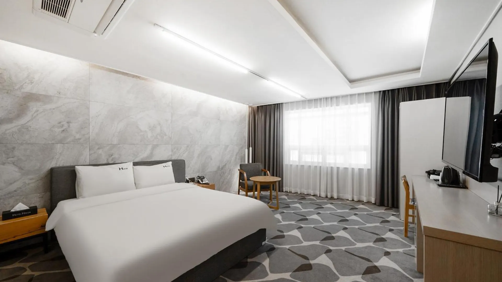 בוסאן Seomyeon Haydn Hotel